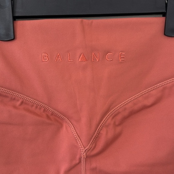 Balance Athletica The Cloud Short Short Sunstone Size Medium NWT - Picture 5 of 7